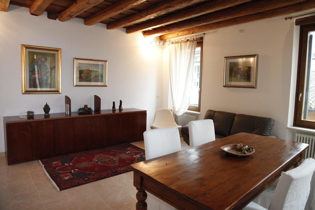 Centre 2 Bedroom Flat Verona Eksteriør billede